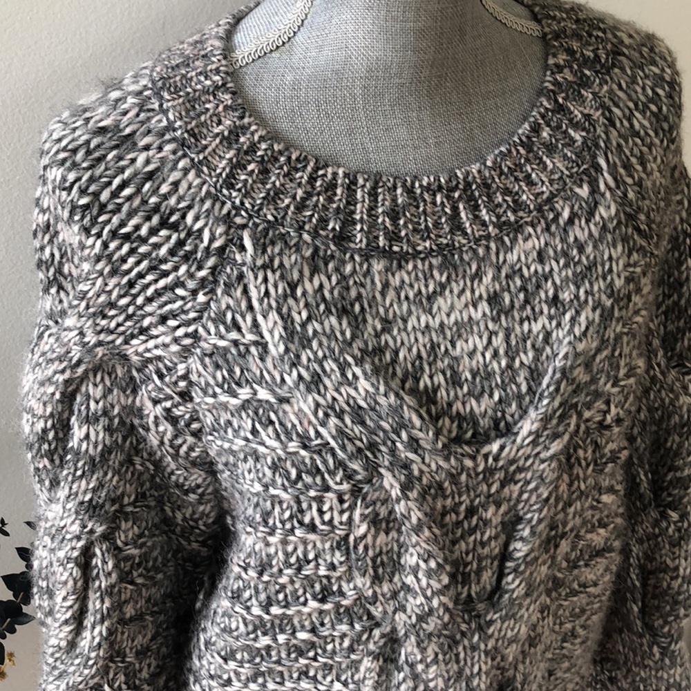 GAP Cable Knit Sweater